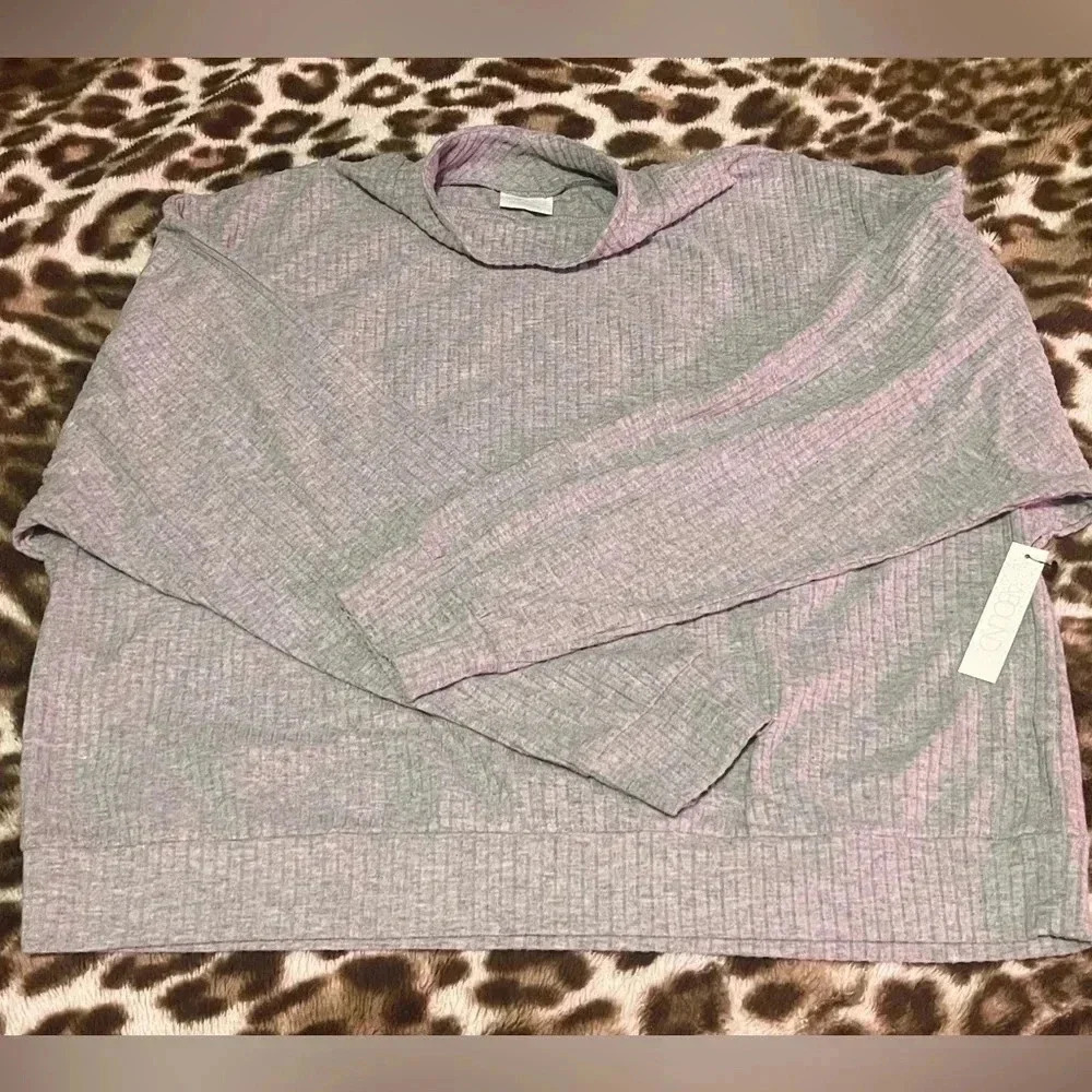 Grey long sleeve Abound crewneck sweater